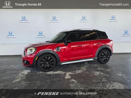 Chili Pepper Red 2019 MINI Countryman Cooper S