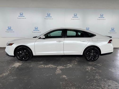 Platinum White Pearl 2024 Honda Accord LX