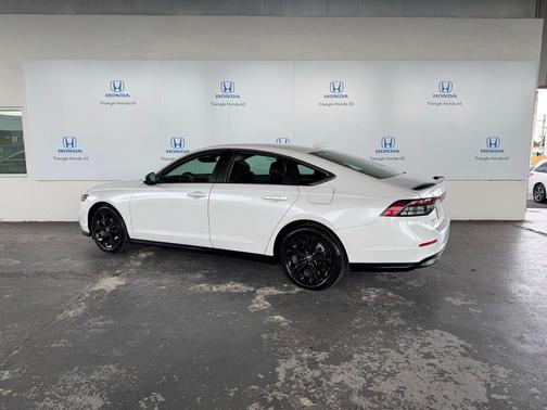 Platinum White Pearl 2024 Honda Accord LX