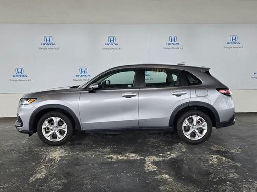 Modern Steel Metallic 2024 Honda HR-V LX