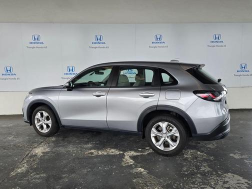 Modern Steel Metallic 2024 Honda HR-V LX