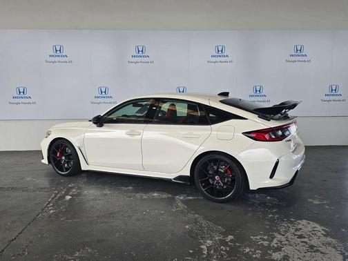 Championship White 2026 Honda Civic Type R Base