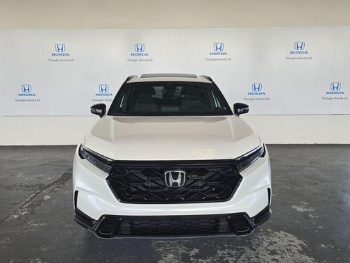 Platinum White Pearl 2026 Honda CR-V Hybrid Sport