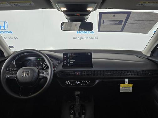 Platinum White Pearl 2026 Honda HR-V LX