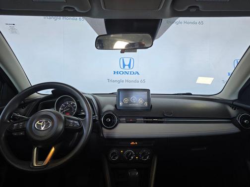 Chromium 2019 Toyota Yaris Sedan L