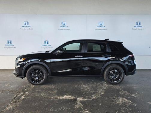Crystal Black Pearl 2026 Honda HR-V Sport