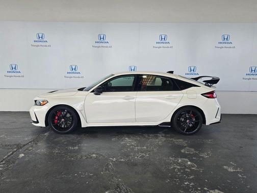 Championship White 2025 Honda Civic Type R Base