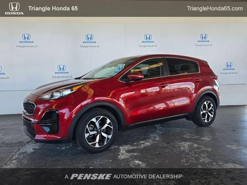 Hyper Red 2022 Kia Sportage LX