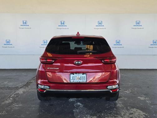 Hyper Red 2022 Kia Sportage LX