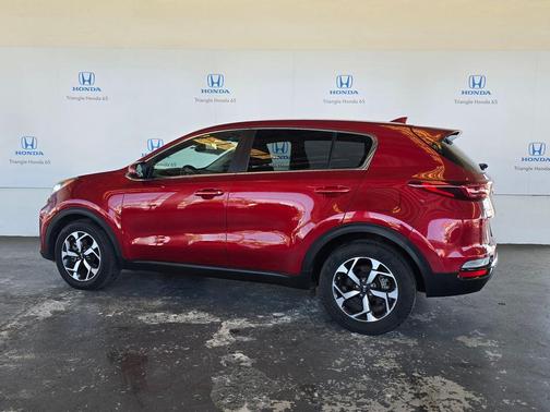 Hyper Red 2022 Kia Sportage LX