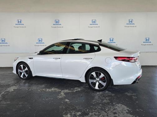 Snow White Pearl 2018 Kia Optima SX Turbo