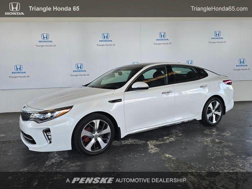 Snow White Pearl 2018 Kia Optima SX Turbo
