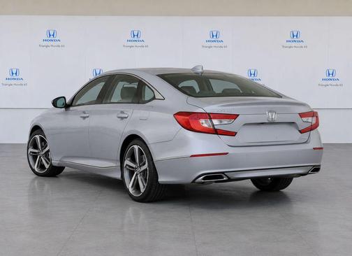 Modern Steel Metallic 2022 Honda Accord Touring 2.0T