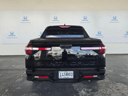 Phantom Black 2022 Hyundai SANTA CRUZ 2.5L SEL