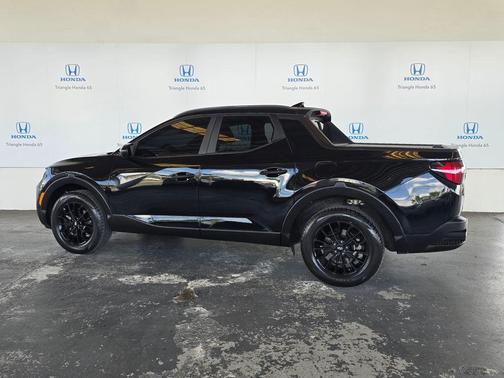 Phantom Black 2022 Hyundai SANTA CRUZ 2.5L SEL