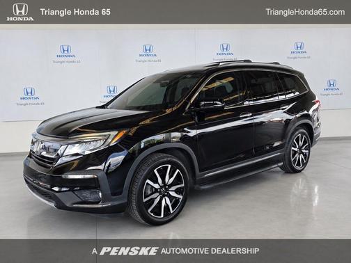 Crystal Black Pearl 2021 Honda Pilot Touring 8-Passenger