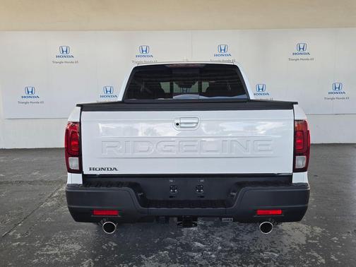 Platinum White Pearl 2026 Honda Ridgeline RTL