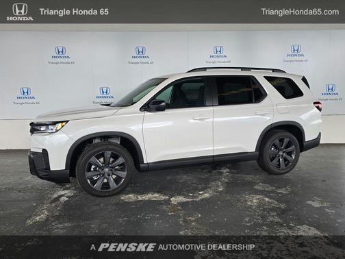Platinum White Pearl 2026 Honda Pilot Sport