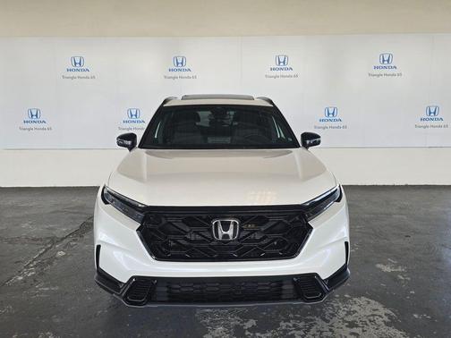 Platinum White Pearl 2026 Honda CR-V Hybrid Sport