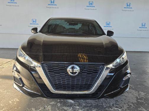 Super Black 2019 Nissan Altima 2.5 S