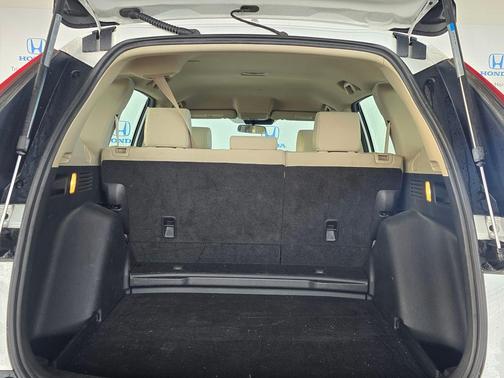 Platinum White Pearl 2021 Honda CR-V LX