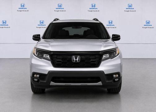 Lunar Silver Metallic 2019 Honda Passport Sport