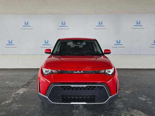 Inferno Red 2025 Kia Soul LX