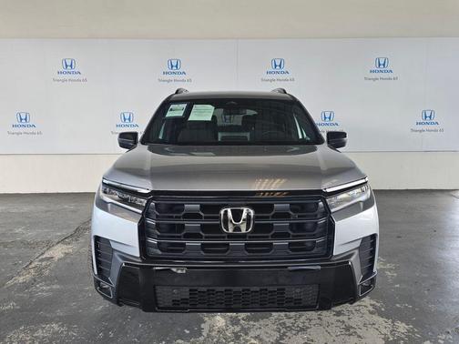 Solar Silver Metallic 2026 Honda Pilot Sport