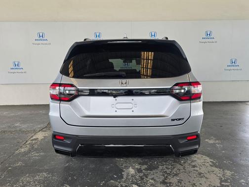 Solar Silver Metallic 2026 Honda Pilot Sport