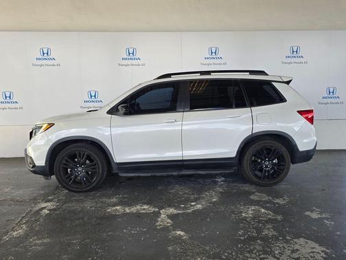 White Diamond Pearl 2019 Honda Passport Sport