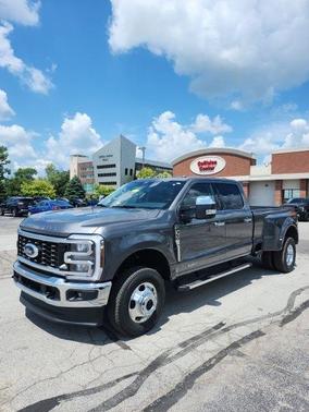 2025 Ford F-350 Lariat Super Duty