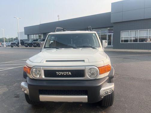 2014 Toyota FJ Cruiser Base