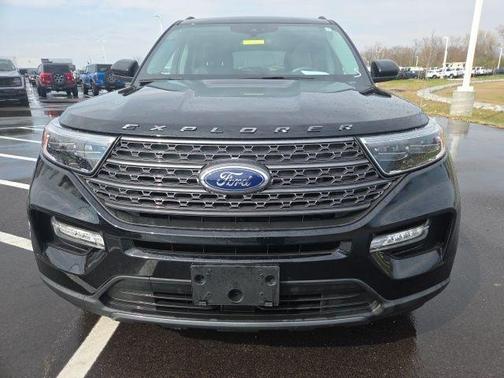 Agate Black Metallic 2023 Ford Explorer XLT
