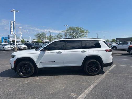 2023 Jeep Grand Cherokee L Laredo