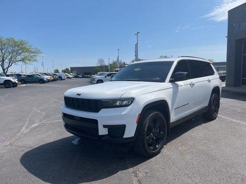 2023 Jeep Grand Cherokee L Laredo