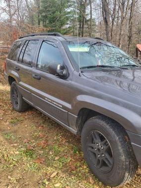 2004 Jeep Grand Cherokee Laredo