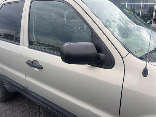 2004 Ford Escape XLT