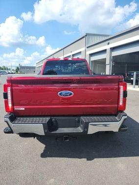 2025 Ford F-350 Lariat Super Duty