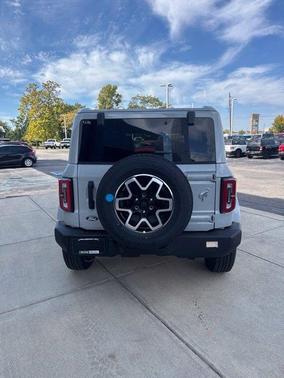 Avalanche 2026 Ford Bronco Outer Banks