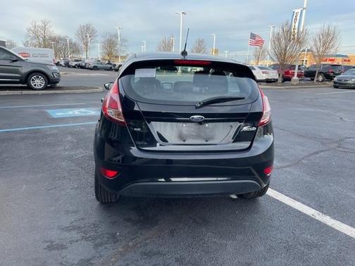 Photo 4 of 20 of 2019 Ford Fiesta SE