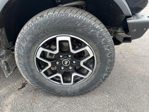 2021 Ford Bronco Base