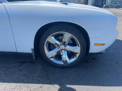 2014 Dodge Challenger SXT