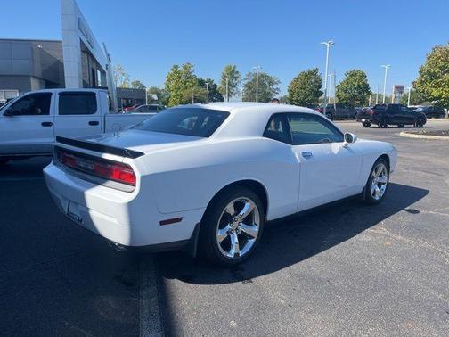 2014 Dodge Challenger SXT