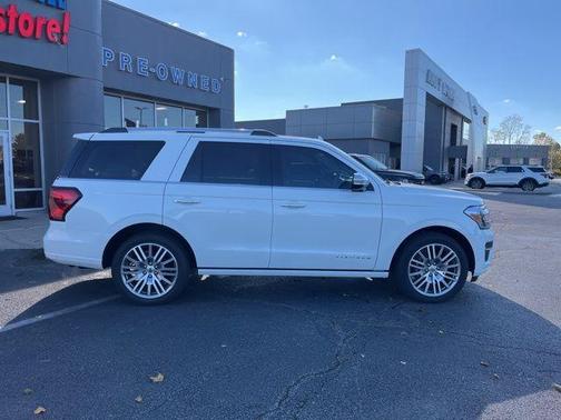 2024 Ford Expedition Platinum