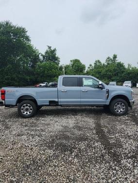 2025 Ford F-350 Lariat Super Duty