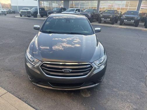 2017 Ford Taurus Limited