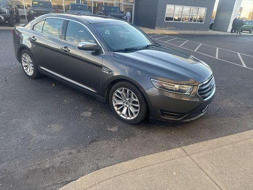 2017 Ford Taurus Limited