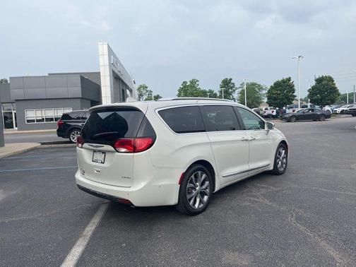 2020 Chrysler Pacifica Limited