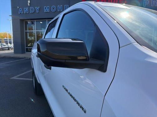 2023 Chevrolet Colorado WT