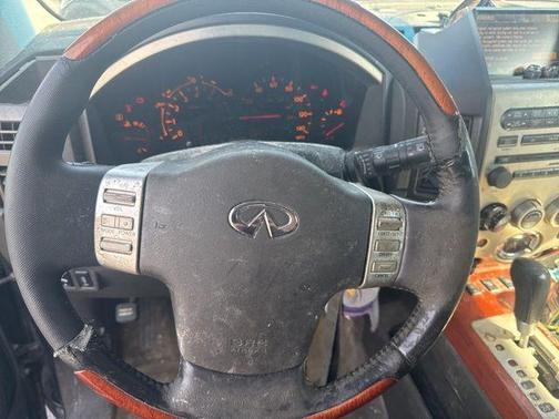 2005 INFINITI QX56